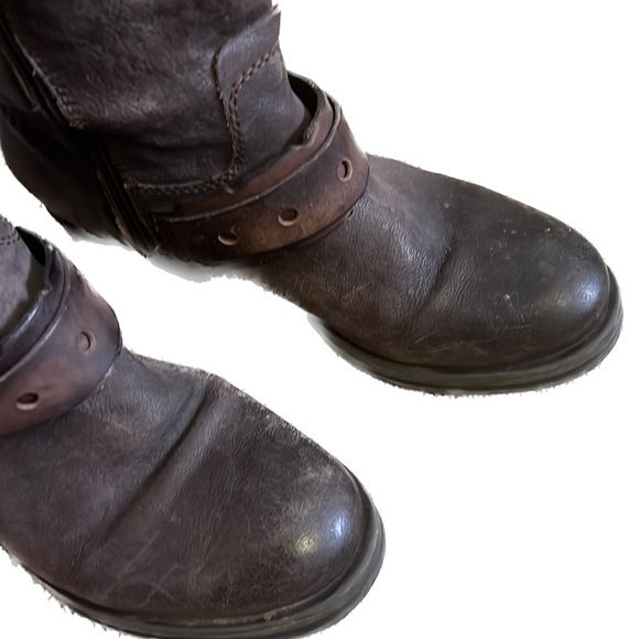 Gorgeous Steve Madden over the knee boots - Picture 2 of 6